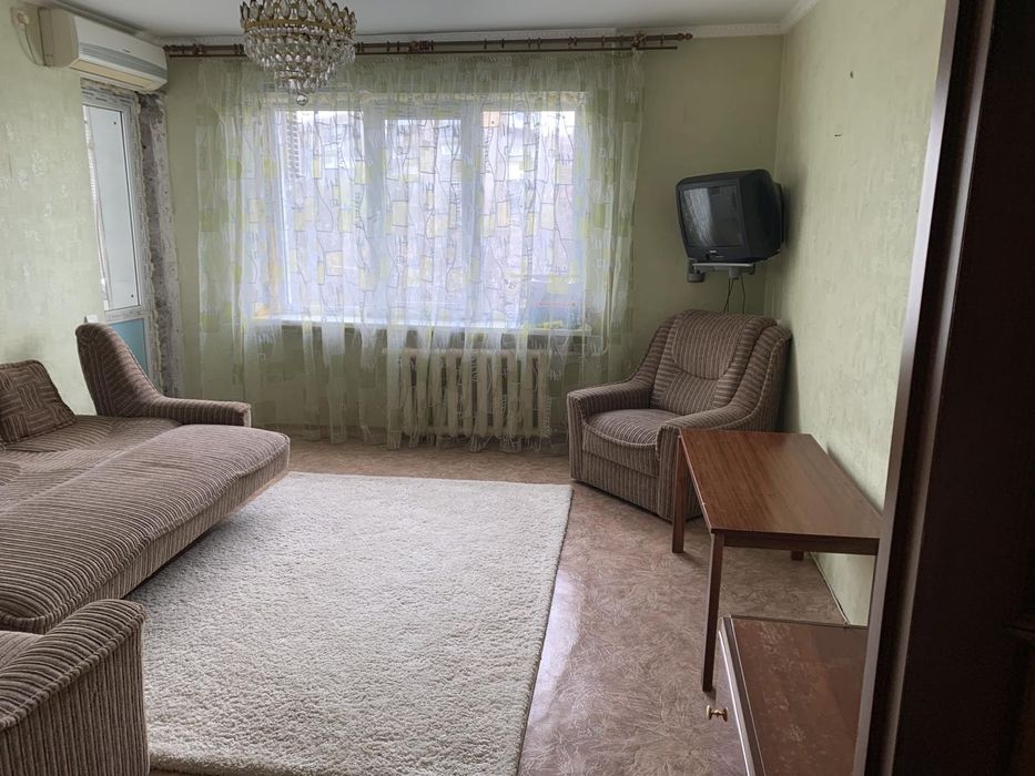 Сдам 2 к Даманский 8000 кп