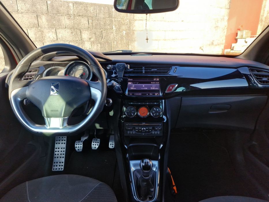 Citroën DS3 1.6 e-HDi 92cv — Gasóleo — 2011 — 179.000 km