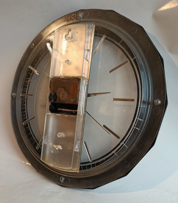 Zegar naścienny Kronos Quartz Brązowy
