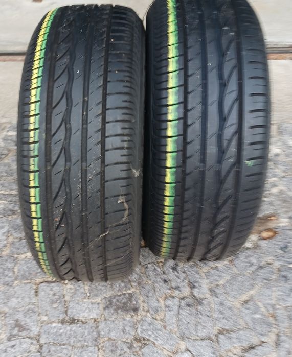 Vendo pneus semi-novos 225/60/15 Bridgestone