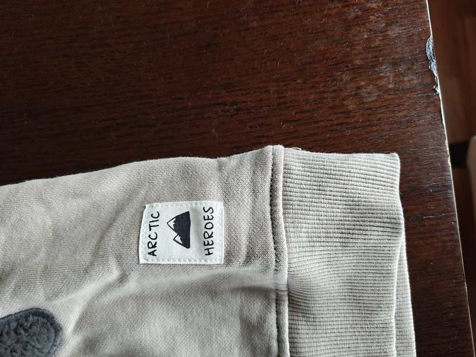 Sweater Hoodie beige Pinguim criança 3 anos 98 cm, nova, por estrear