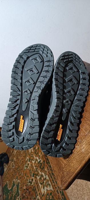 Кросівки Nike air нові 43 р 28,5 см