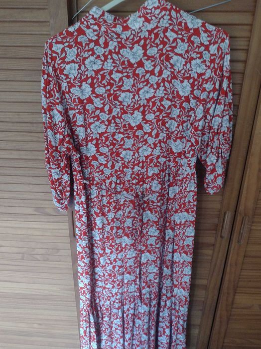 Vestido midi  com flores