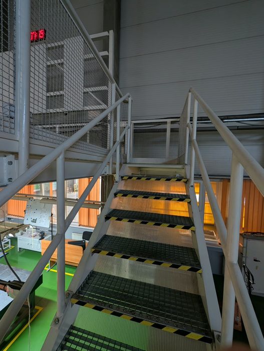 Antresola magazynowa 6m/6m plus chody kompletna