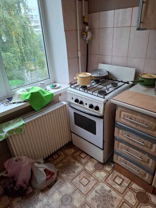 Оренда кімнати  16м2 Святошинський район в. Гнати Юри   5000грв