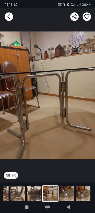 Mesa de vidro oval e 6 cadeiras