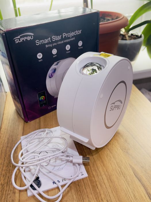 Проектор звездного неба,ночник  WiFi