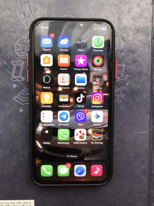 Продам iPhone 10 xs