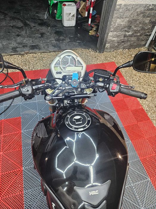 Hornet 600