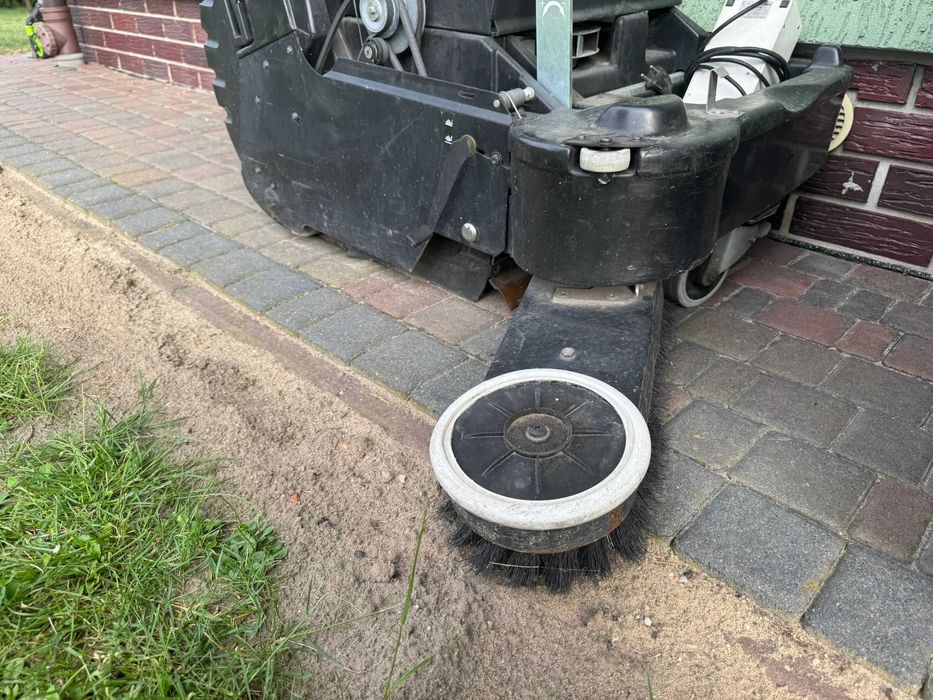 zamiatarka Karcher KSM 750