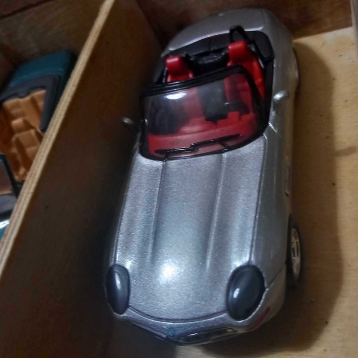 4 BMW descapotável 1/43 com caixa de madeira e acrílico NOVO