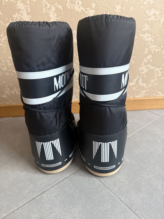 Жіночі moon boots