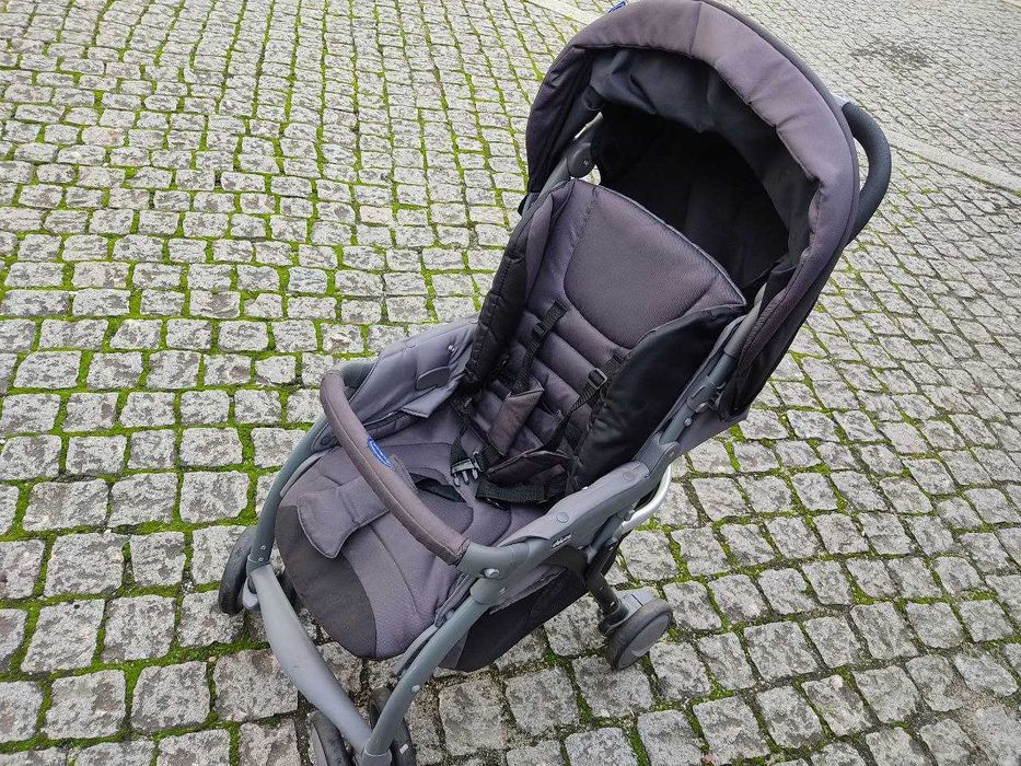 Carrinho de bebé Chicco, pouco usado