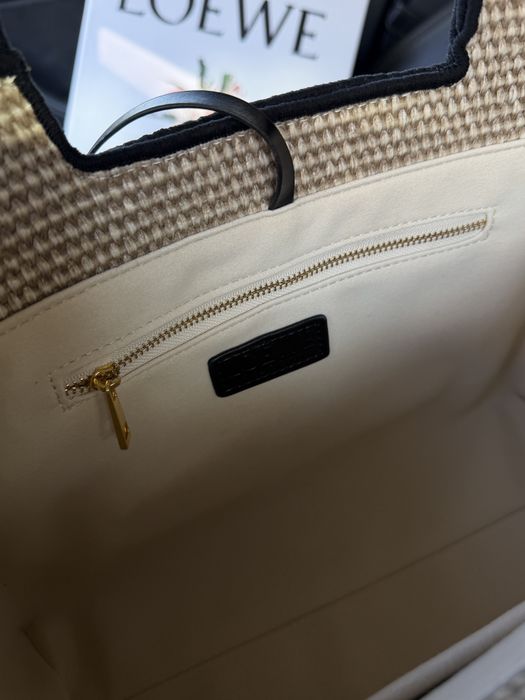 Жіноча сумка Loewe, натуральна рафія