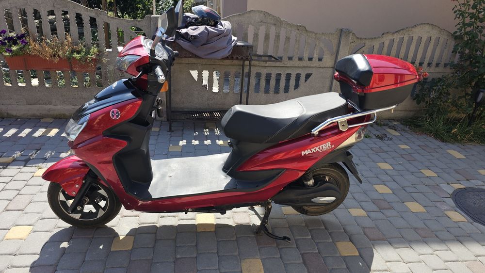 Продам електро скутер  Maxxter NEOS II