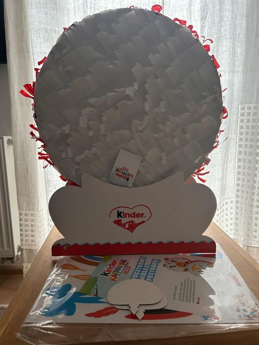 Piniata Kinder do samodzielnego ozdobienia