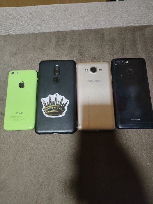 Телефони лотом 4 шт редмі немає