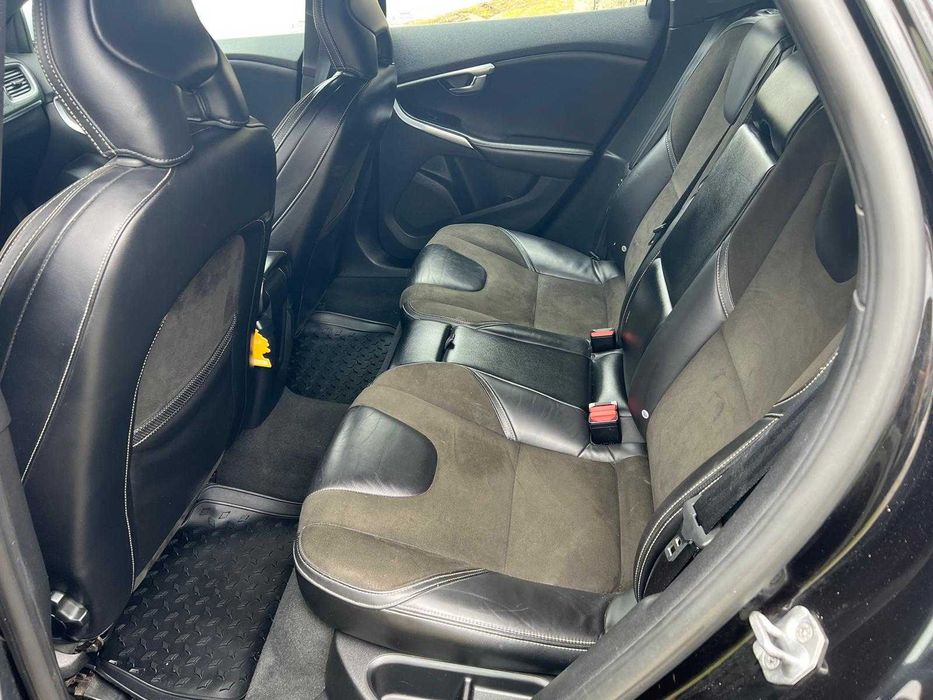 Volvo V40 R.Design 2,0 d 120cv 2015