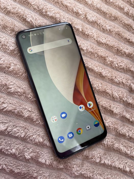 Телефон OnePlus