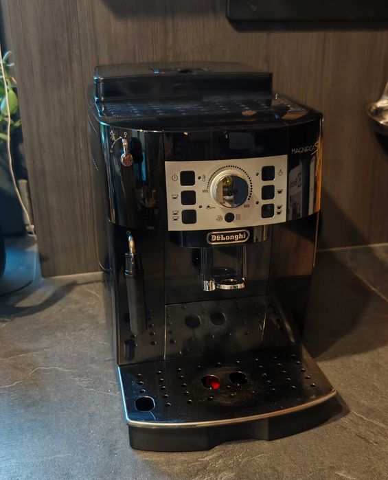 Ekspres do kawy DeLonghi Magnifica S w pełni sprawny,gwarancja serwisu