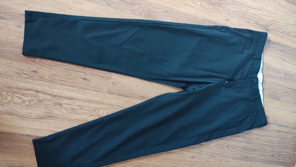 Sprzedam eleganckie spodnie męskie ZARA