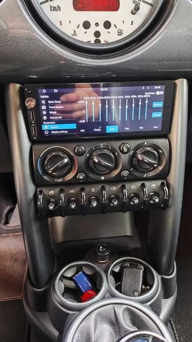 Auto Rádio com CarPlay, Bluetooth e Câmera de Marcha Atrás