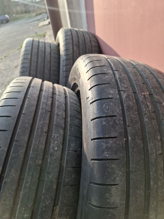 Opony Dunlop Sport Maxx RT2 SUV 235/55/19