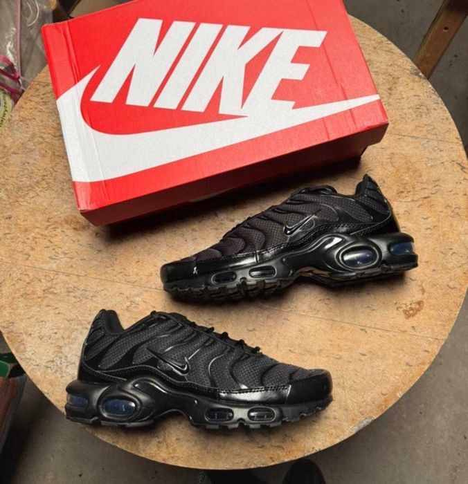 NIKE AIR MAX PLUS cale czarne meskie obuwie TN 36-46