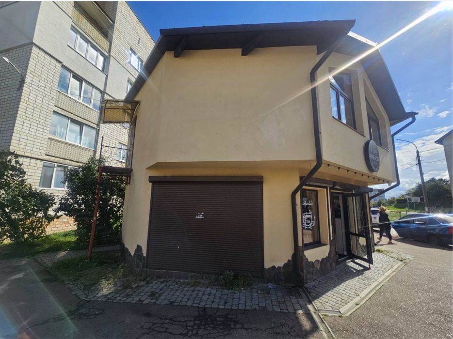 Продам приміщення-магазин у м. Трускавець