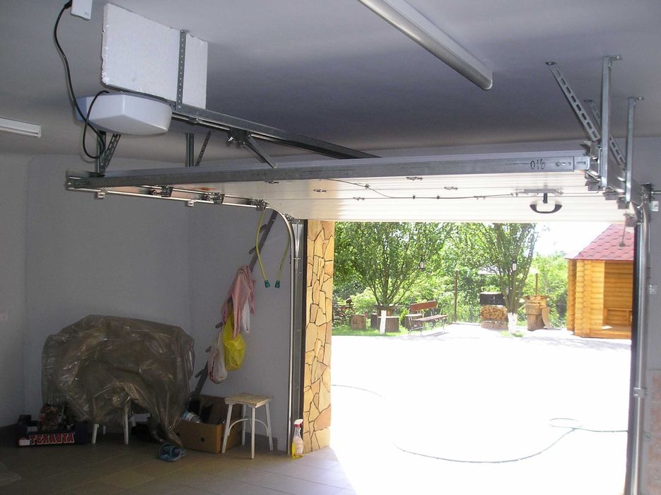 Будинок 3-х поверховий Запитів Львівська область