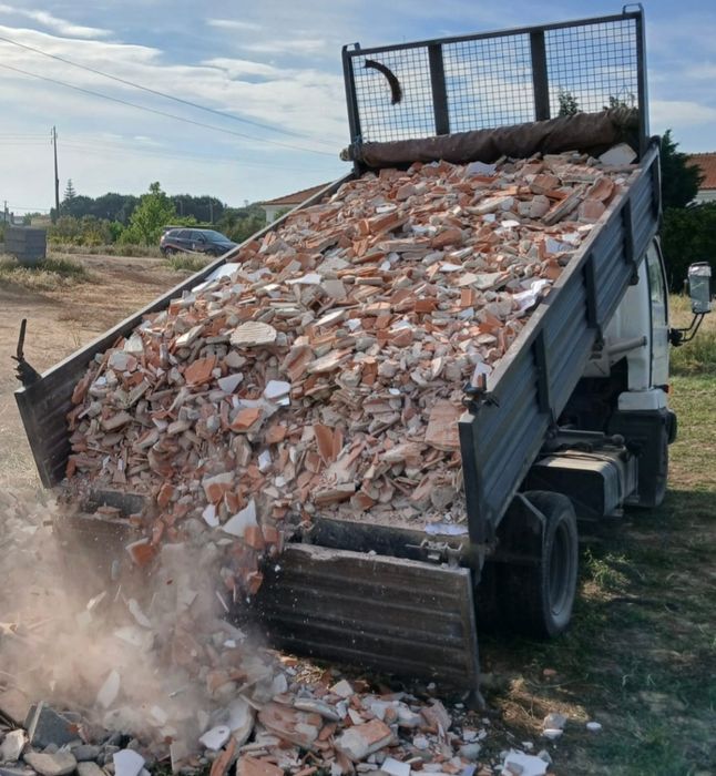 CONTENTORES e CARRINHAS com ou sem ajudantes p/carregar resíduos urbanos industriais florestais jardinagem entulho de obras lixo misturado e separado