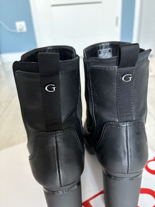 Wysokie czarne botki Guess 40