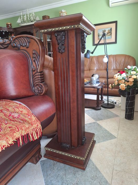 Conjunto Completo de Mobiliário de Luxo em Madeira Maciça Estilo Clássico (Excelente Estado)