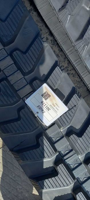 Гусениця гумова 300х52,5х78W 300/52.5/78W   333/R6176   400/K1929