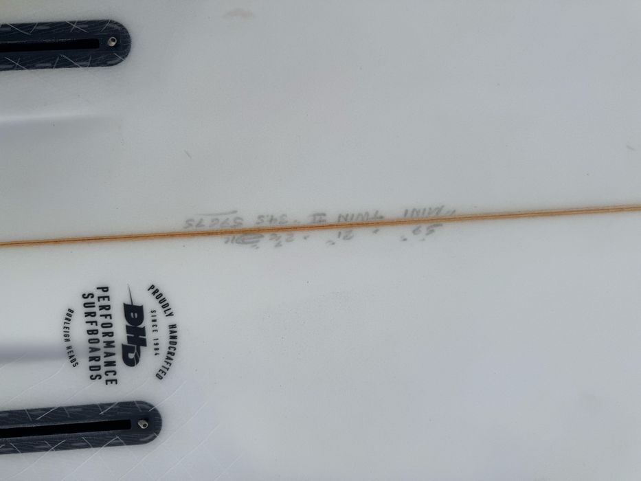 Prancha Surf 5’9” 34.5L Mini Twin DHD