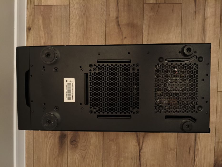 Komputer PC Intel i7-6900K / 32GB RAM / 750W / Fractal Design Define R4