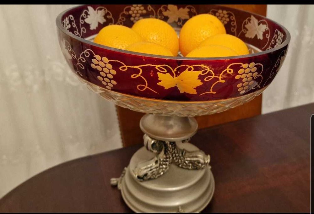 Fruteira, com base em prata