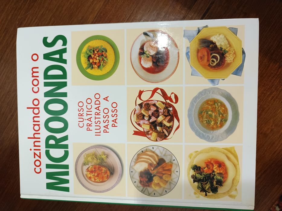 Livro sobre cozinha de microondas