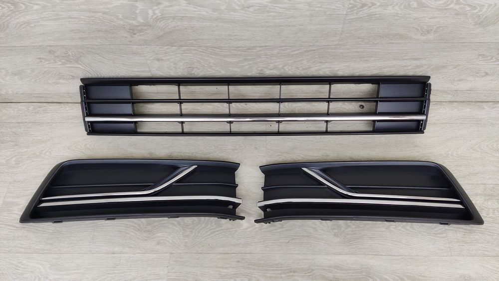 Решітка накладка переднього бампера VW Passat B7 B8 NMS USA 2016-2019