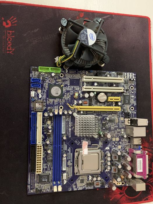 Материнська плата Foxconn + процесор Intel Celeron + кулер