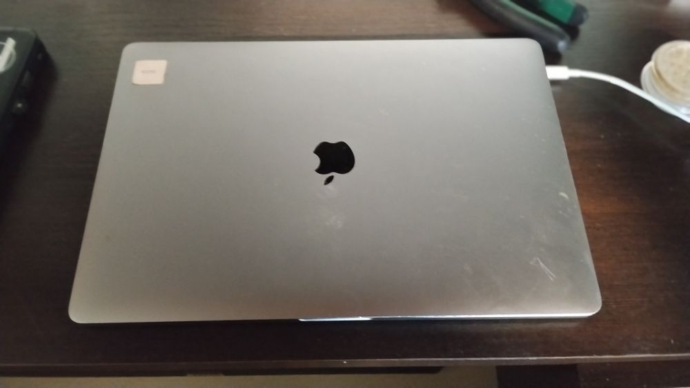 MAC book pro A1707