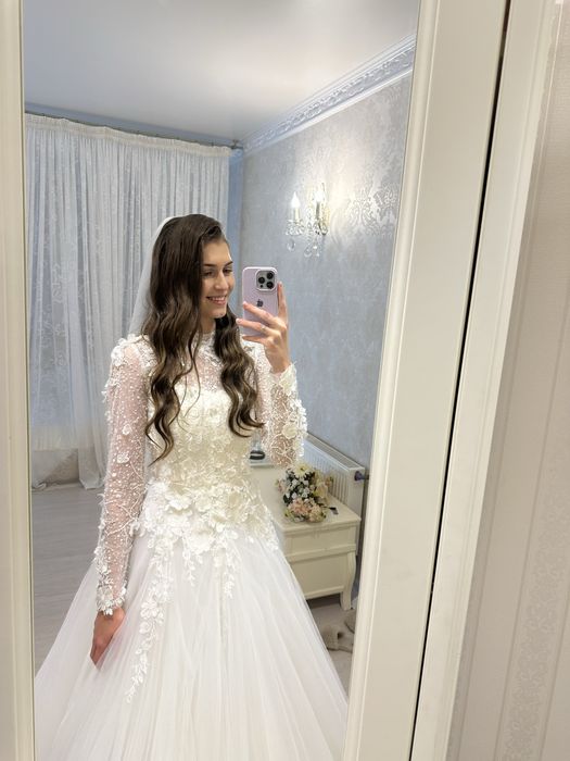 Весільна сукня Pollardi