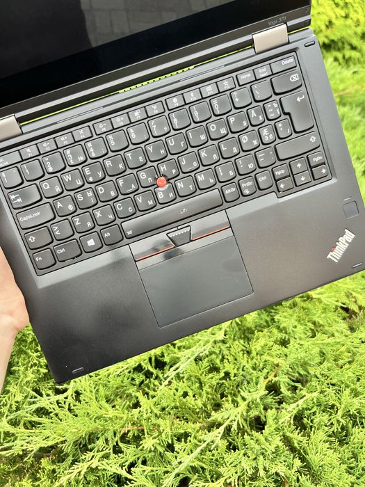 Lenovo ThinkPad Yoga 370 / i5-7300U / 8GB DDR4 / SSD 256GB / Сенсорный Full HD / Стилус