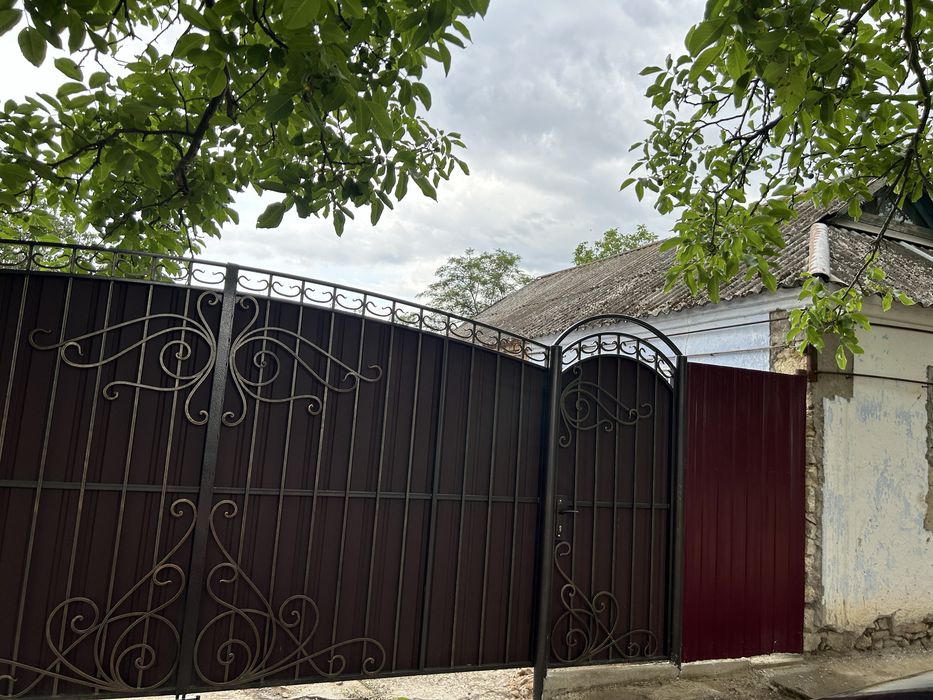 Продам будинок під ремонт