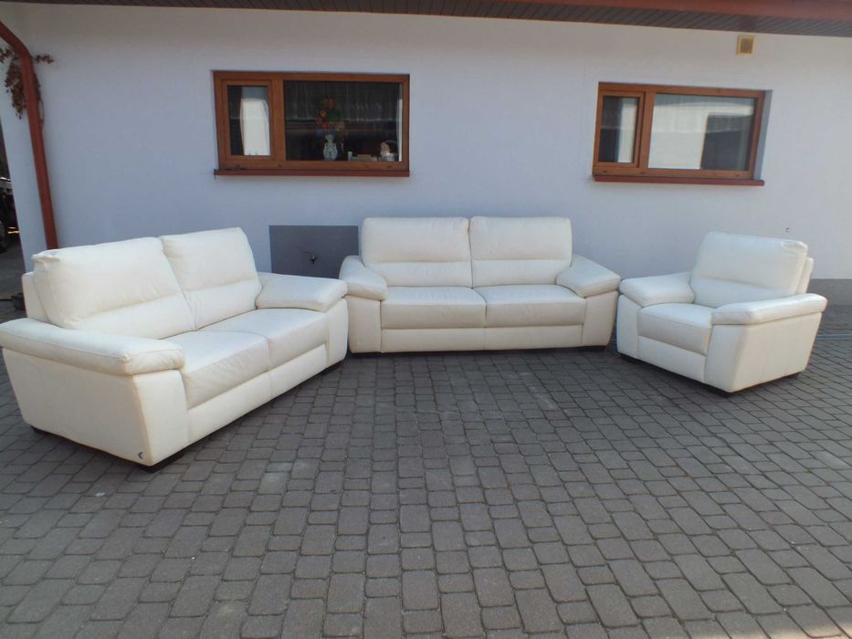 Komplet wypoczynkowy skórzany  firmy Caliaitalia. Kolor ecru