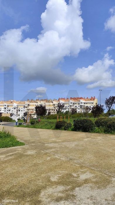 Terreno Urbano | 225 m2 de construção| Oportunidade Única em Zona de E