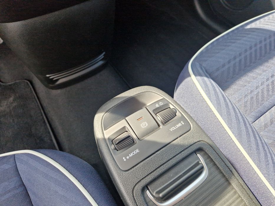 Fiat 500E 42kWt 300km