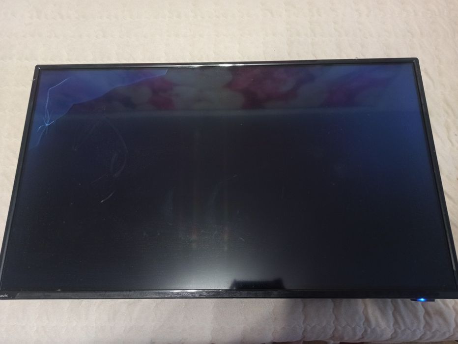 Телевизор Bravis