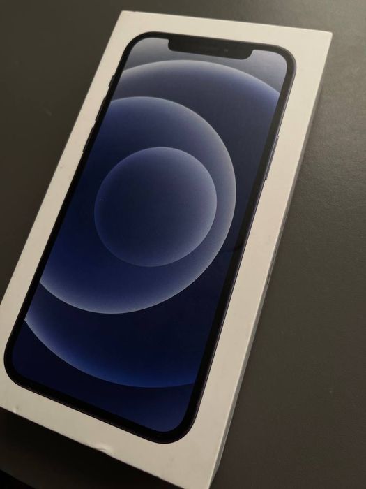 Продаю iPhone 13  б/у