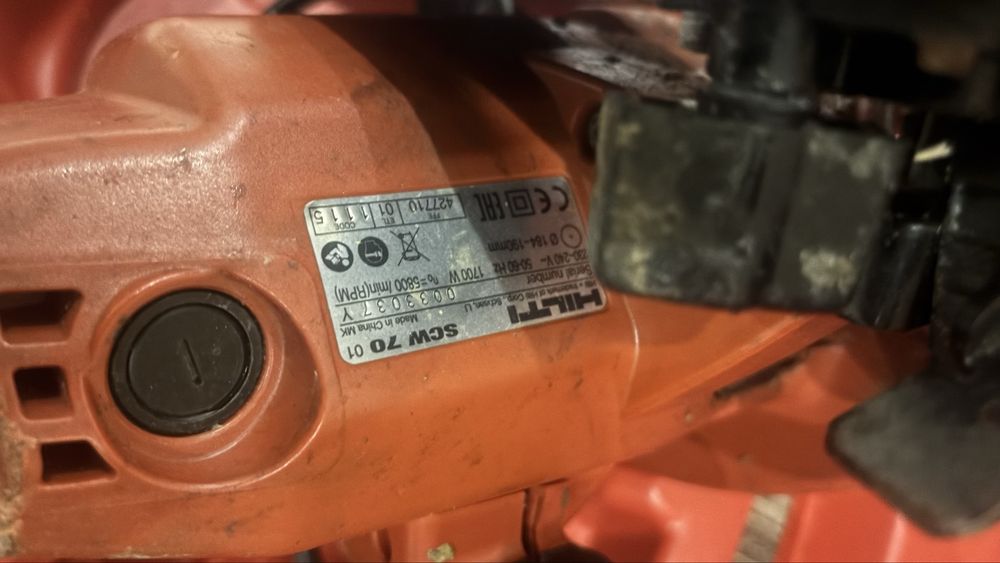 Ручна дискова пила Hilti SCW 70